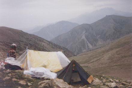 Our second night's camp, just below the Djiptik pass at 4050m (Dj on
map).  I was pleased to discover that the altitude had little effect
on me.  Two of us slept in my little tent (foreground), and the other
three slept in the home-made tent behind.
